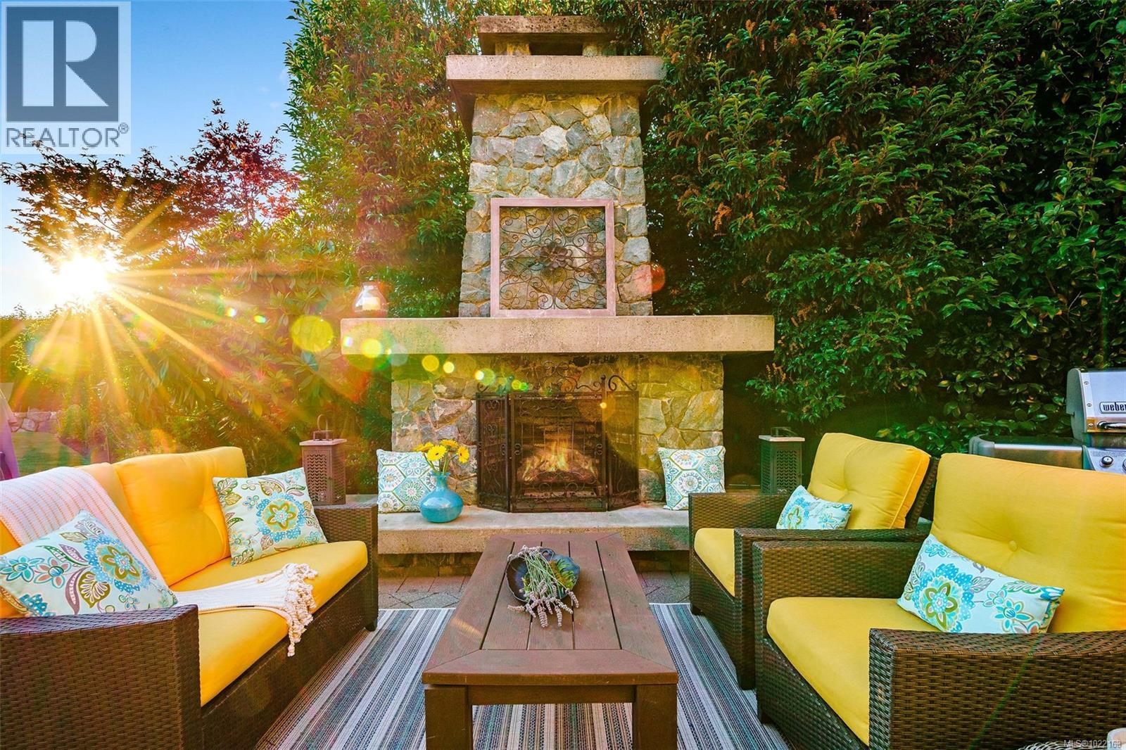 5388 Parker Ave, Saanich