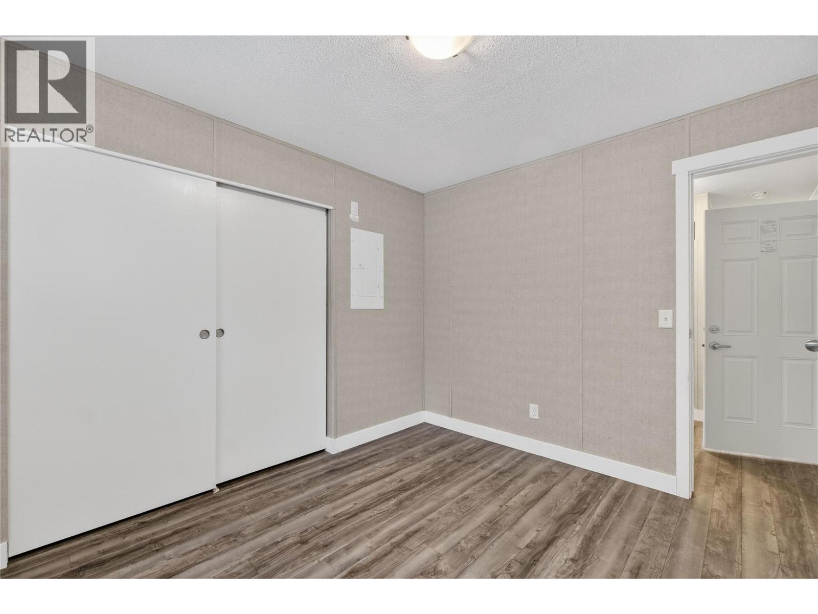 3277 Loschinski Road, Revelstoke