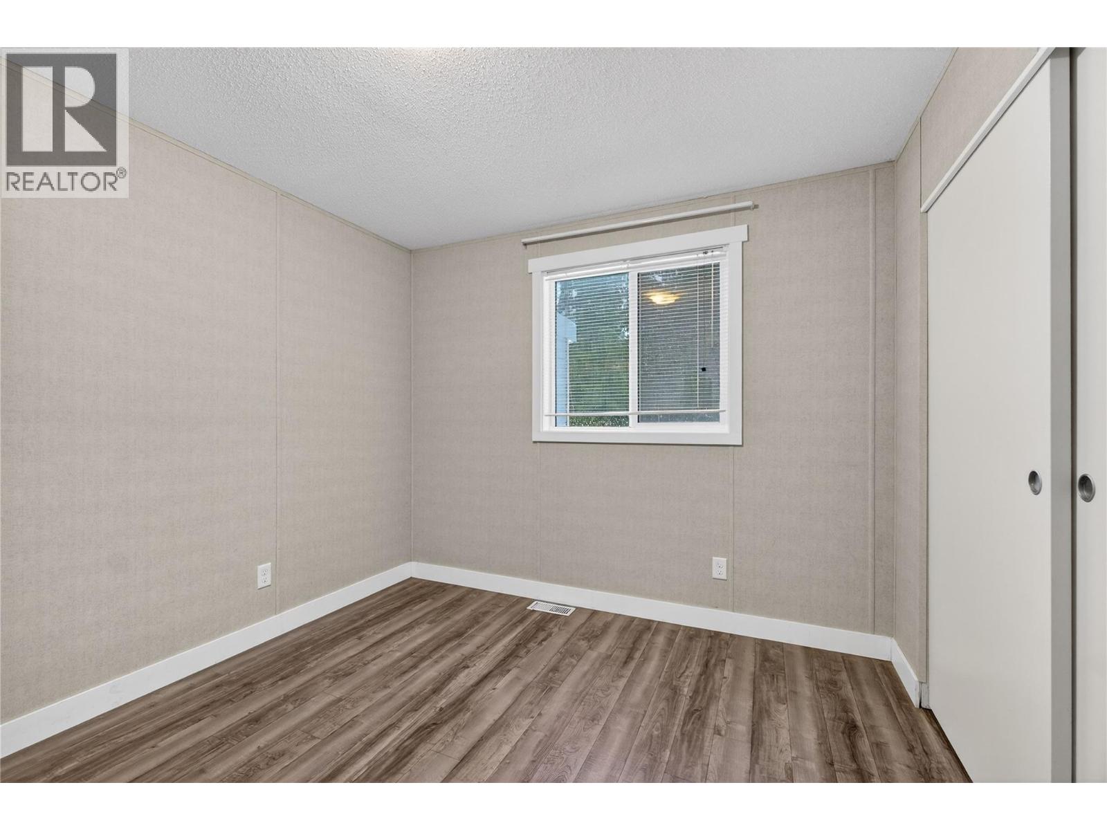 3277 Loschinski Road, Revelstoke