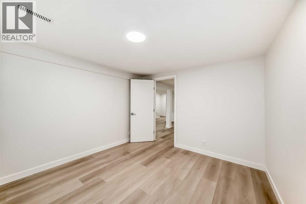 1242 Mardale Drive NE, Calgary, Alberta