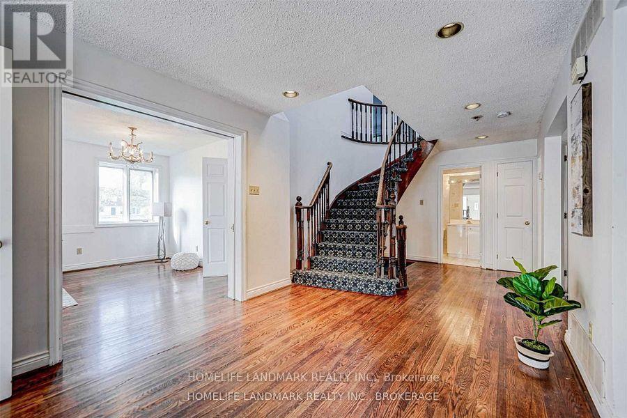 44 FRONTENAC AVENUE - 15
