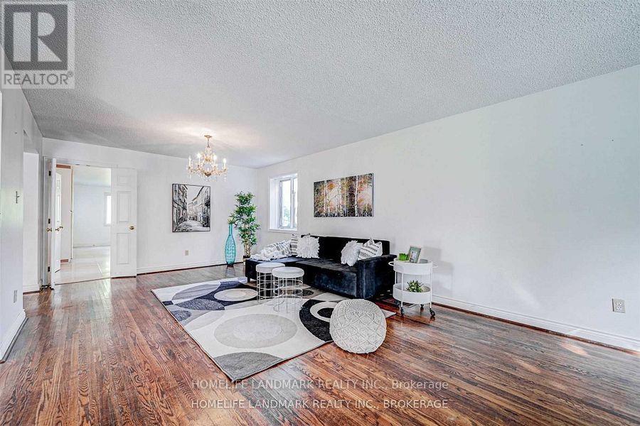44 FRONTENAC AVENUE - 6