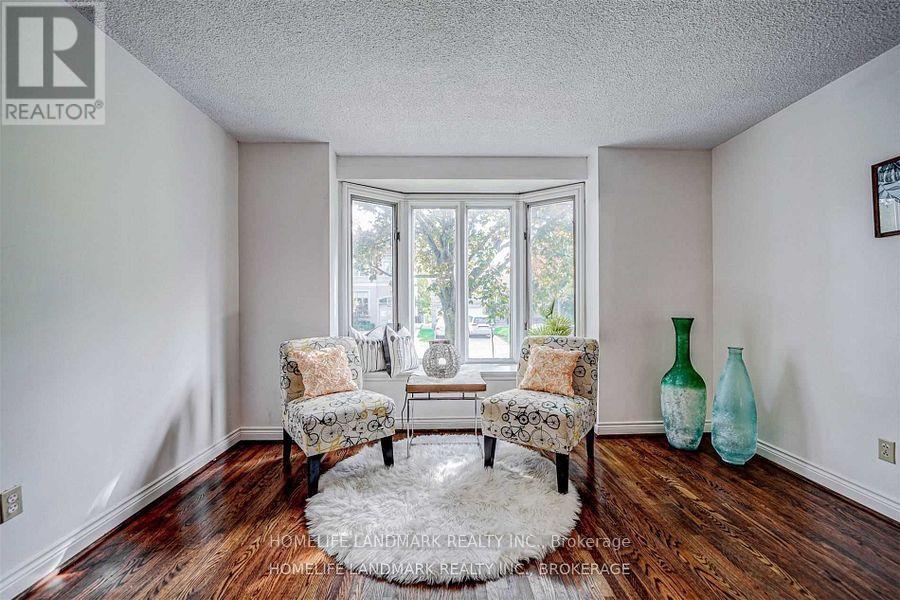 44 FRONTENAC AVENUE - 8