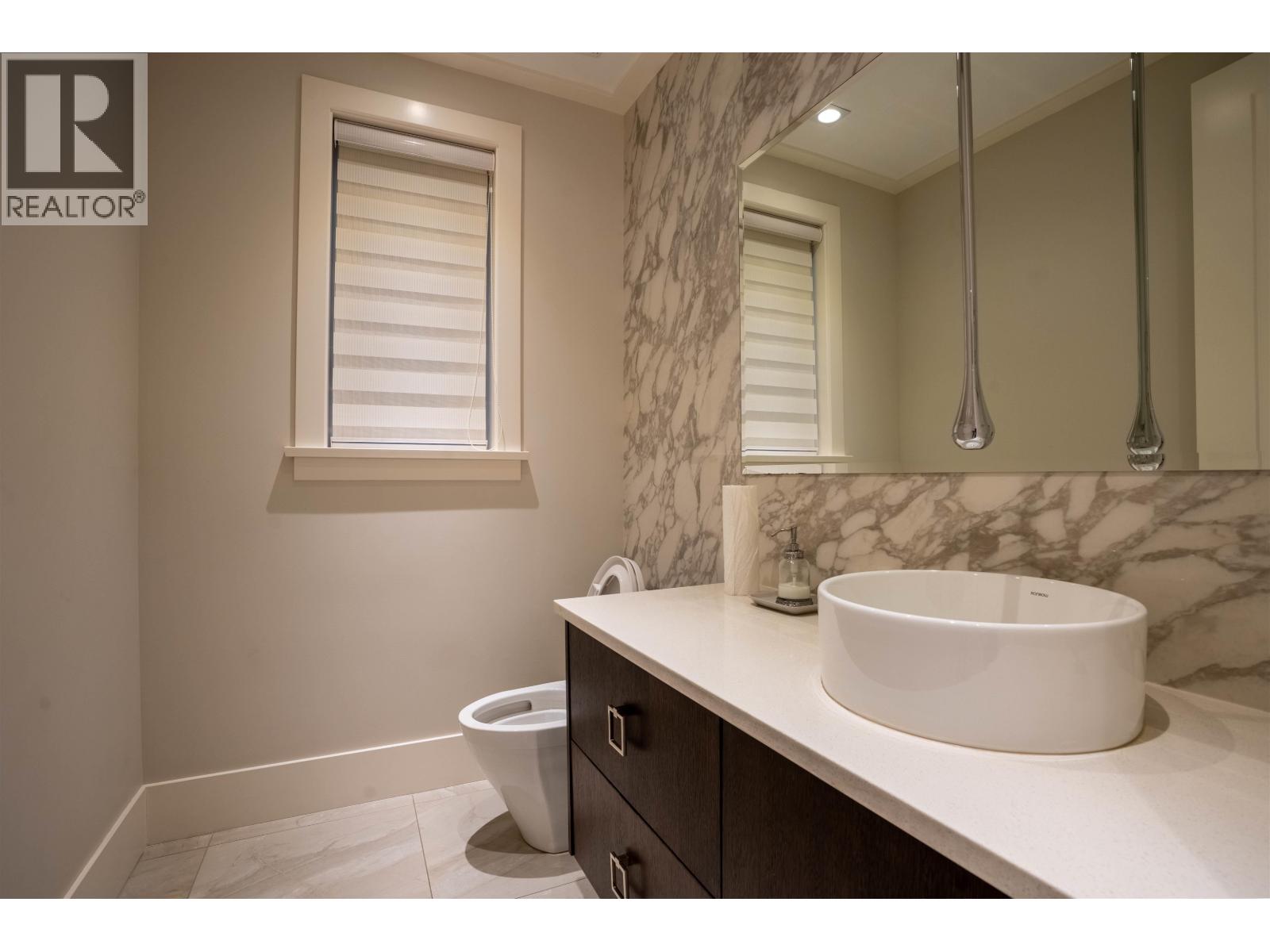 1895 W 60TH AVENUE, West Vancouver