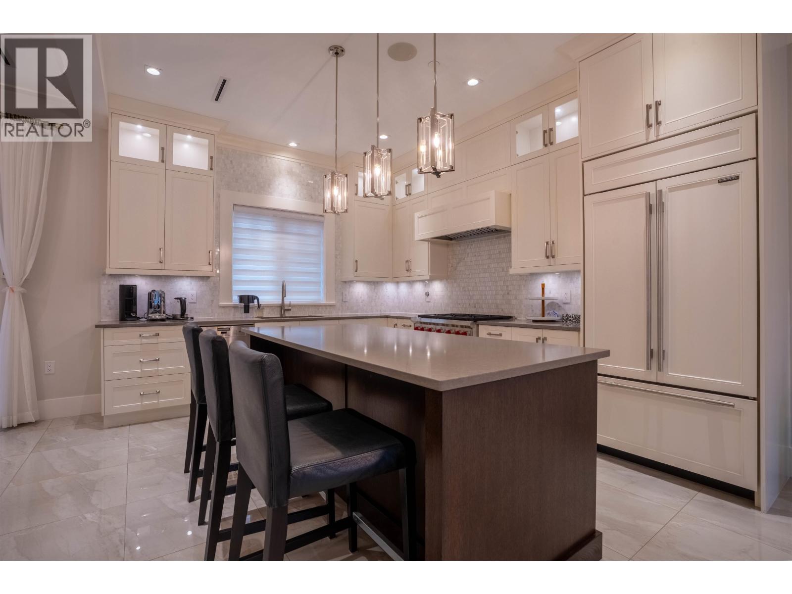 1895 W 60TH AVENUE, West Vancouver