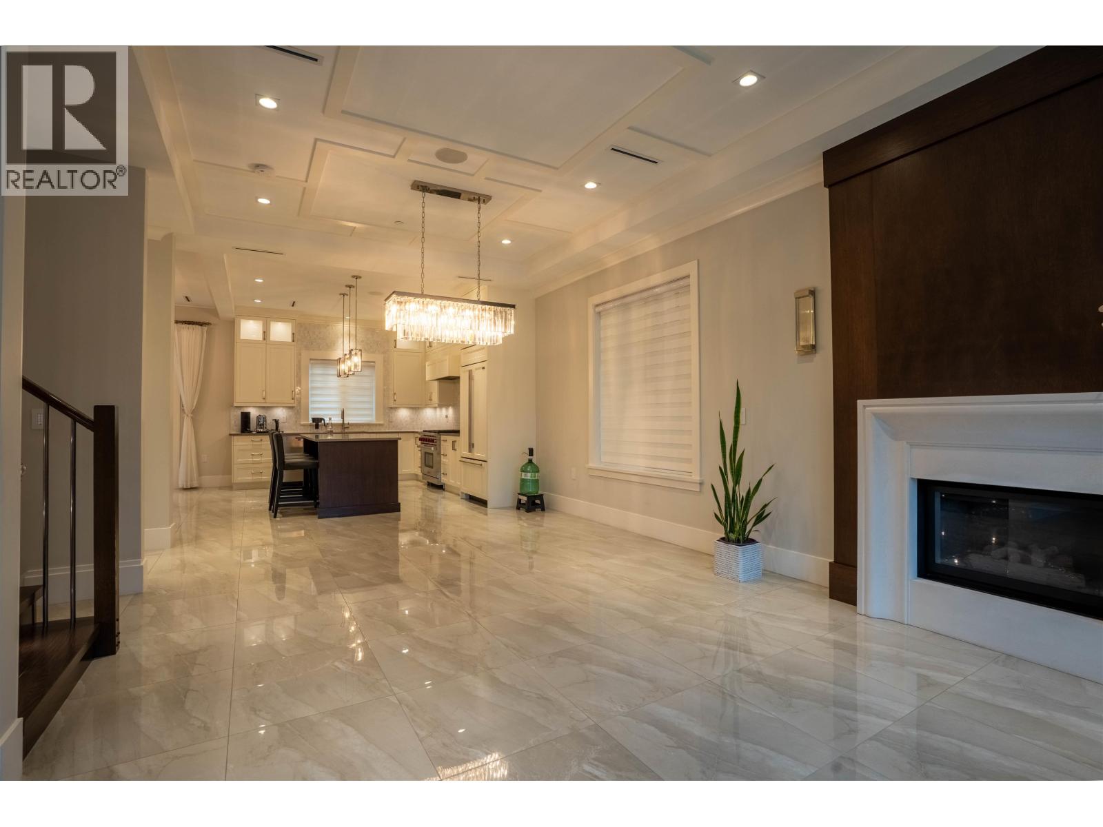 1895 W 60TH AVENUE, West Vancouver