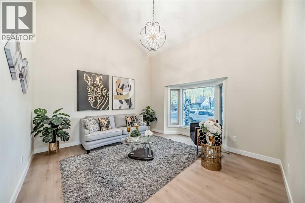 Single Family House for Sale in  Shawnessy Drive SW Shawnessy Calgary 