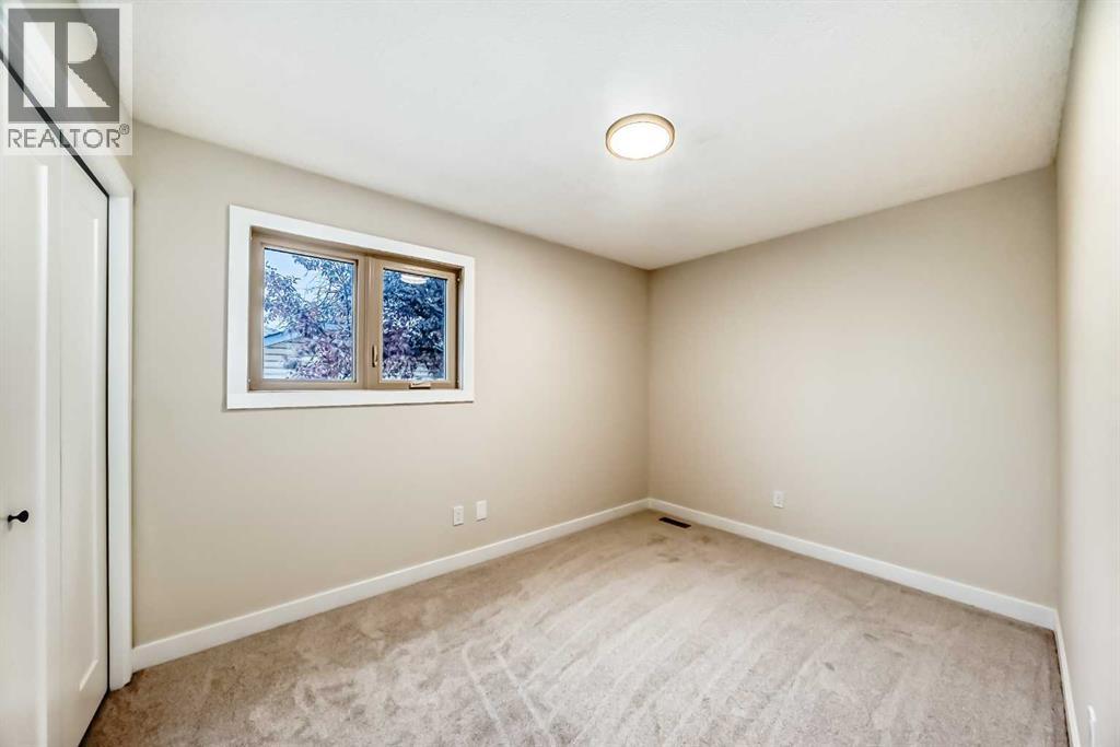 Single Family House for Sale in  Shawnessy Drive SW Shawnessy Calgary 