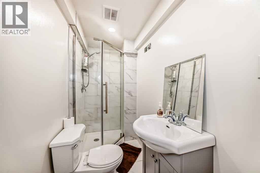 Single Family House for Sale in  Pinemill Mews NE Pineridge Calgary 