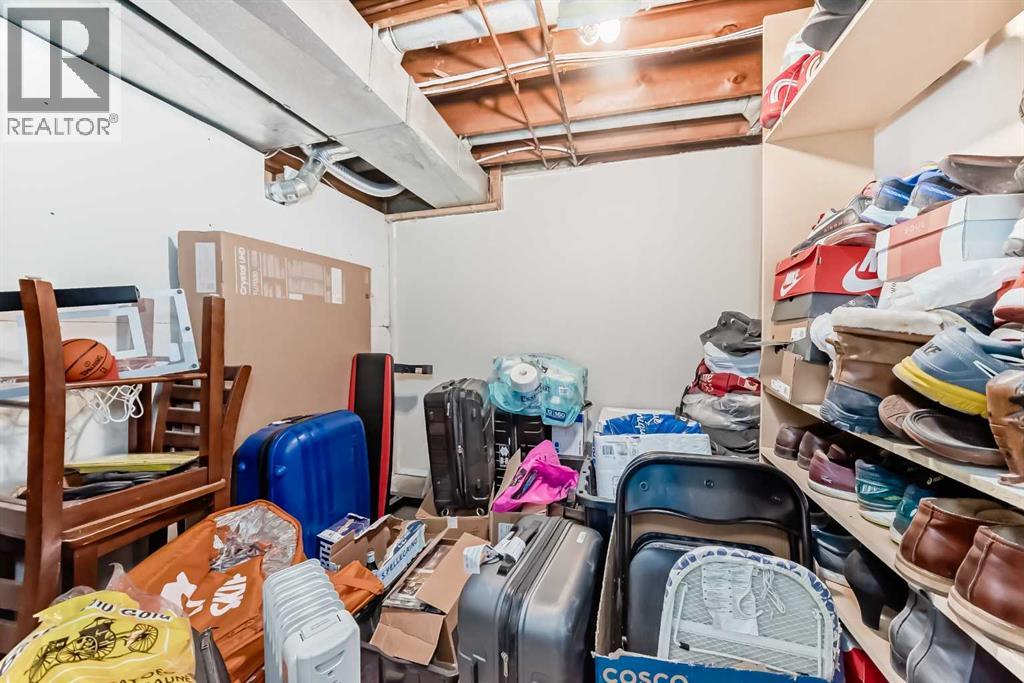 Single Family House for Sale in  Pinemill Mews NE Pineridge Calgary 