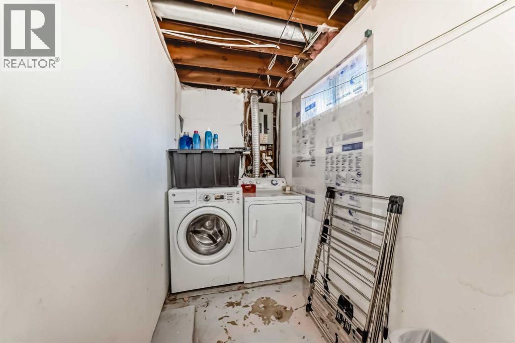 Single Family House for Sale in  Pinemill Mews NE Pineridge Calgary 