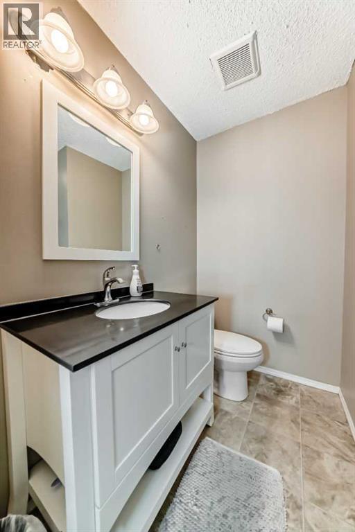 Single Family House for Sale in  Pinemill Mews NE Pineridge Calgary 