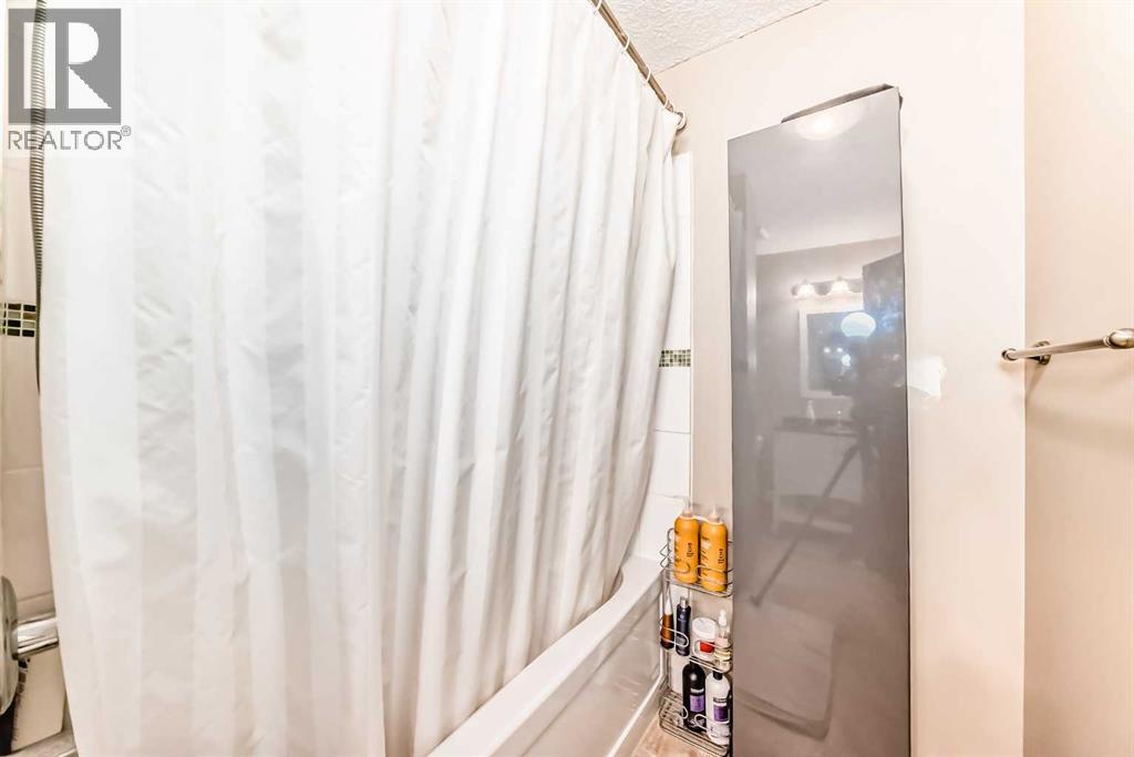 Single Family House for Sale in  Pinemill Mews NE Pineridge Calgary 