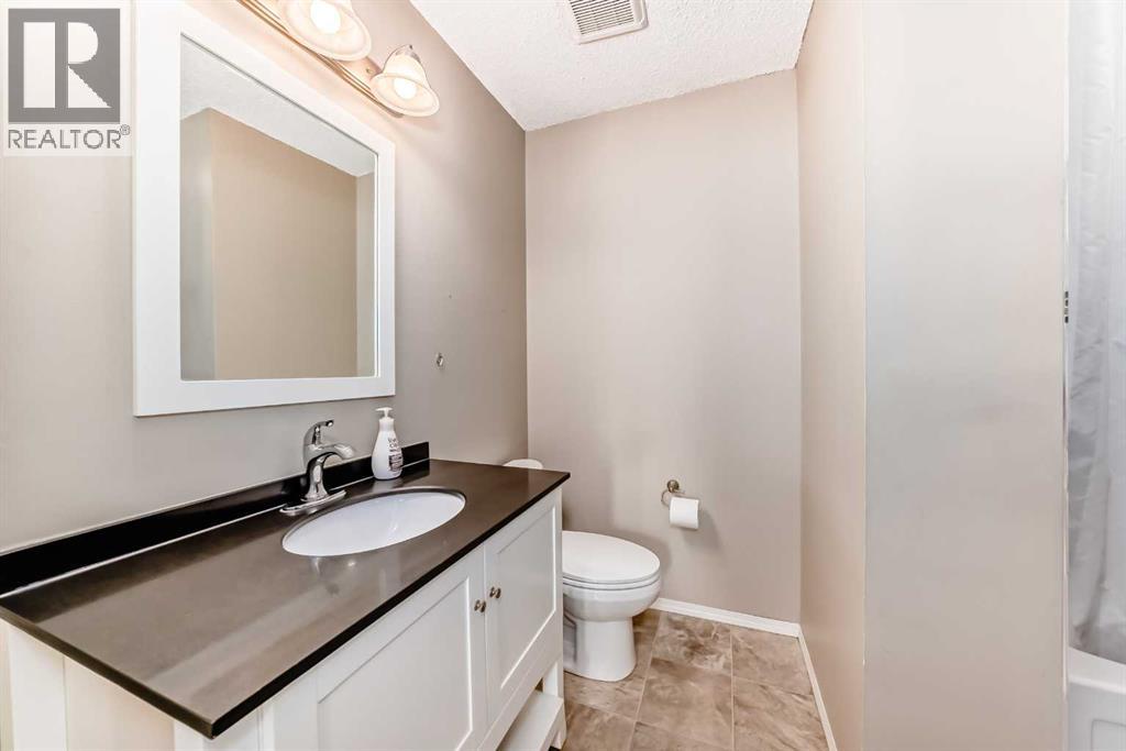 Single Family House for Sale in  Pinemill Mews NE Pineridge Calgary 