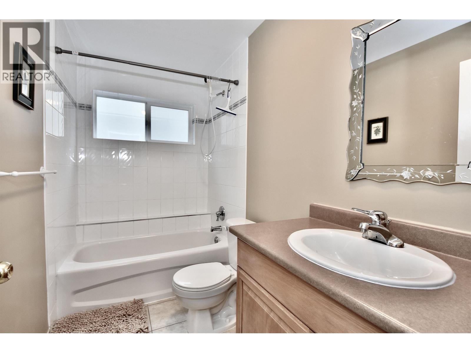 3035 MAPLEWOOD COURT, Coquitlam
