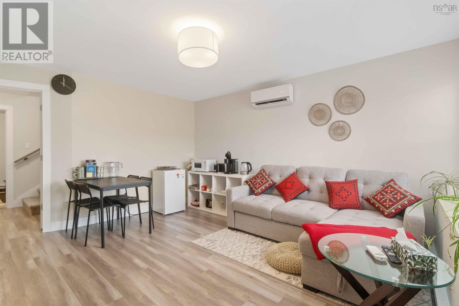 Property 25 of 46 of 11 Poonam Court