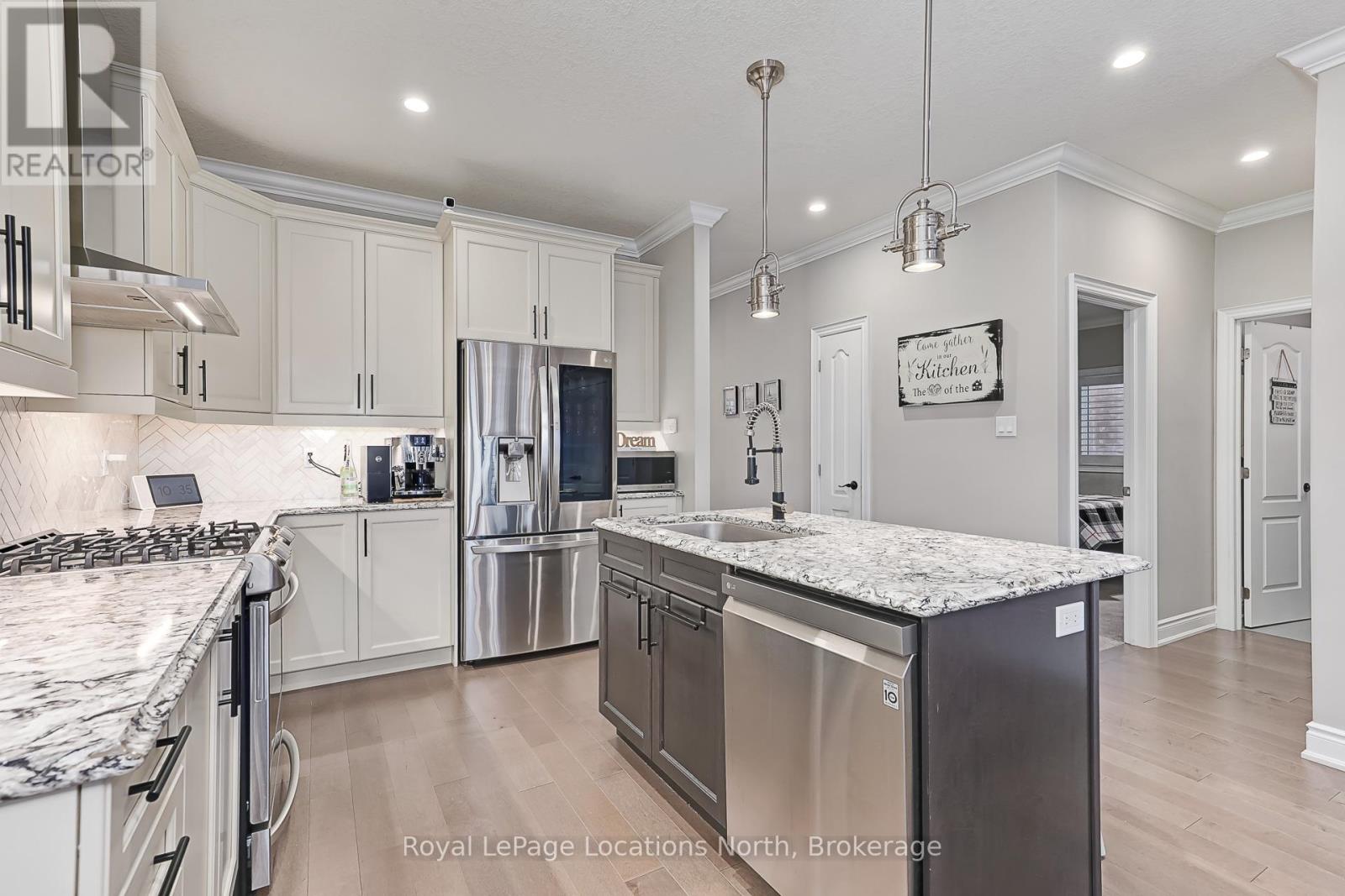 186 FINDLAY DRIVE - Photo 5 of 22, Collingwood, Ontario