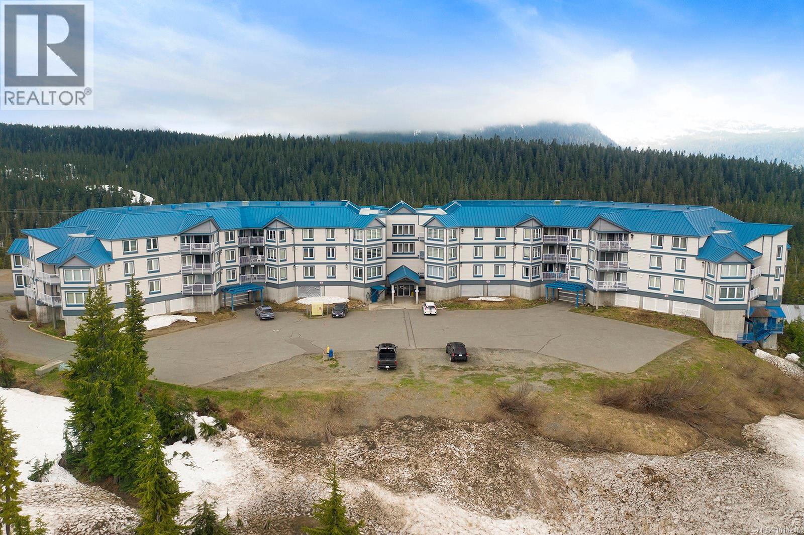 212 1320 Henry Rd, Courtenay