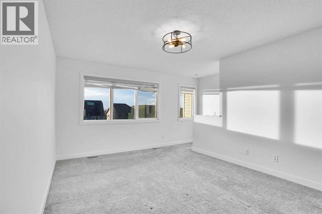 Single Family House for Sale in  LUCAS Boulevard Livingston Calgary 