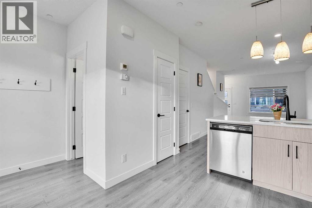 Single Family House for Sale in  LUCAS Boulevard Livingston Calgary 