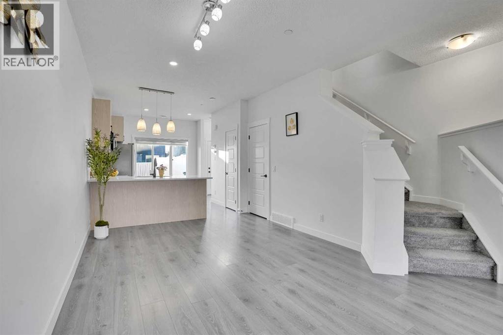 Single Family House for Sale in  LUCAS Boulevard Livingston Calgary 