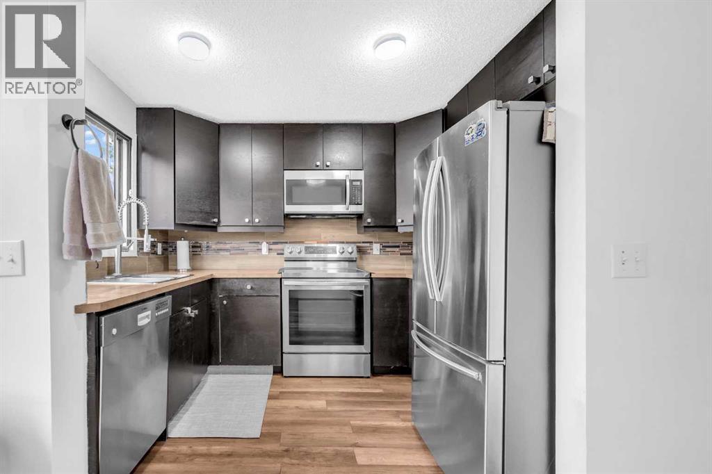 Single Family House for Sale in  Templegreen Road NE Temple Calgary 