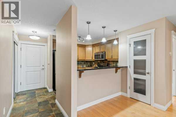 Single Family House for Sale in    Street NE Renfrew Calgary 