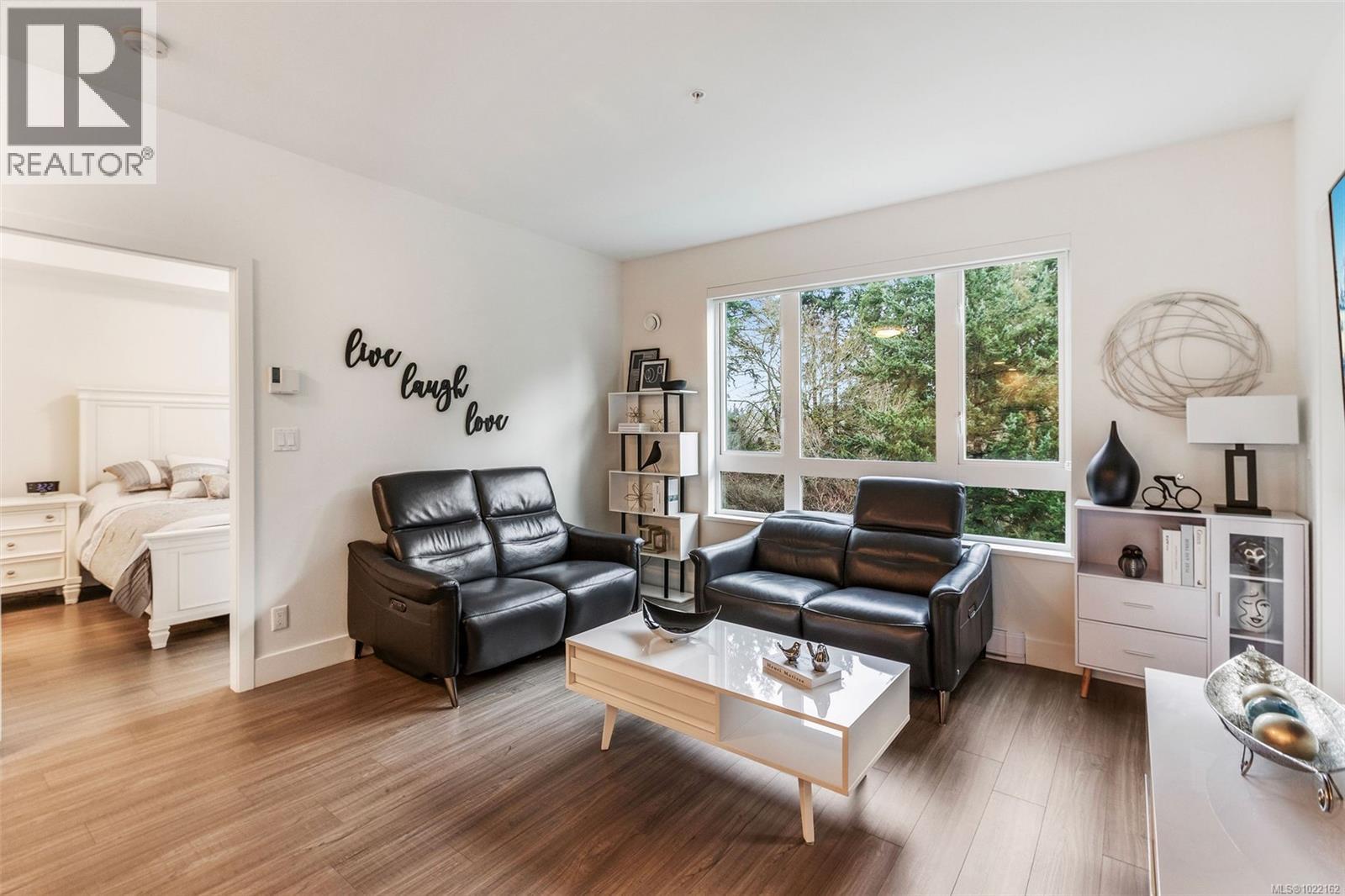 211 960 Reunion Ave, Langford