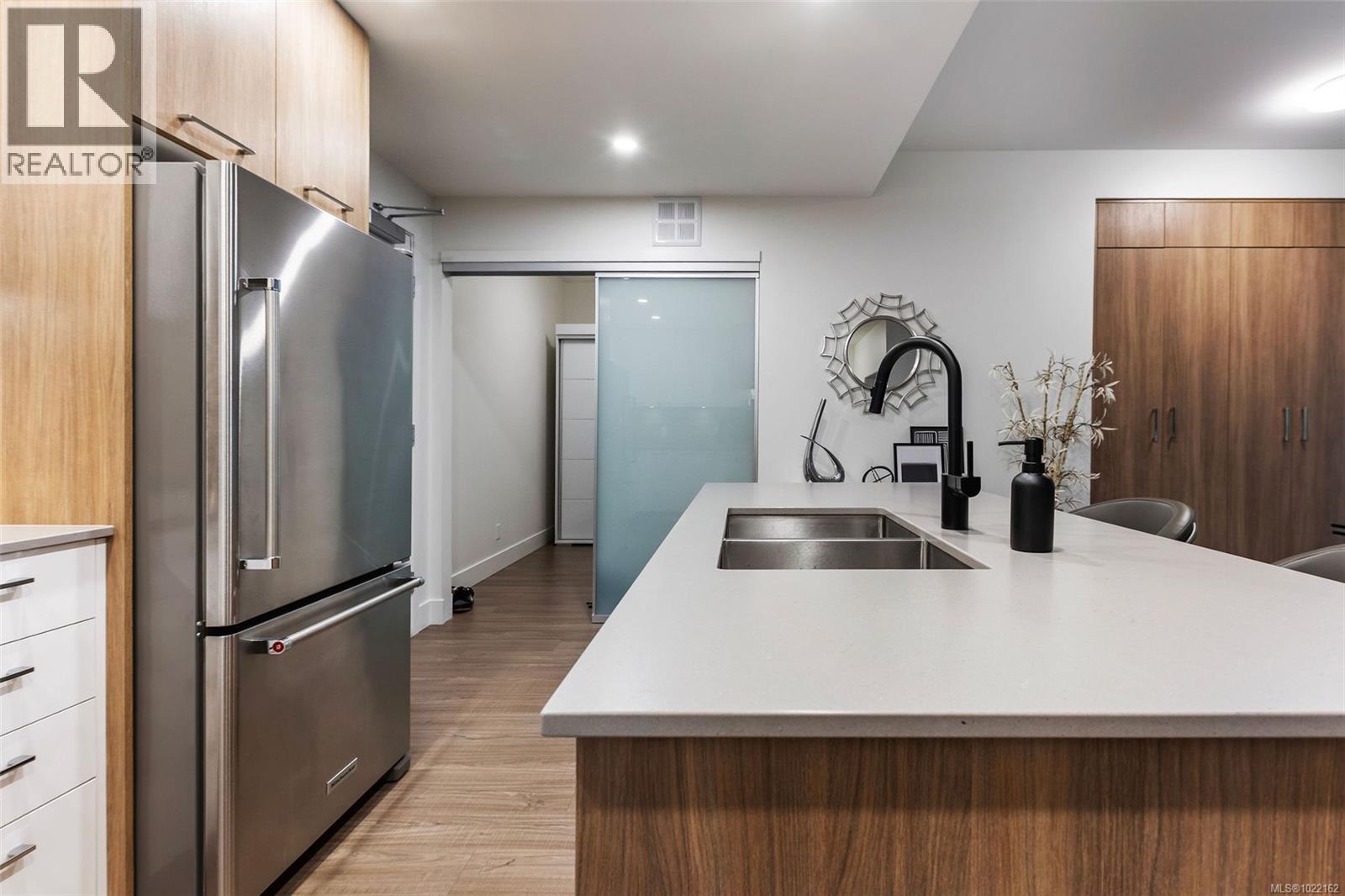 211 960 Reunion Ave, Langford