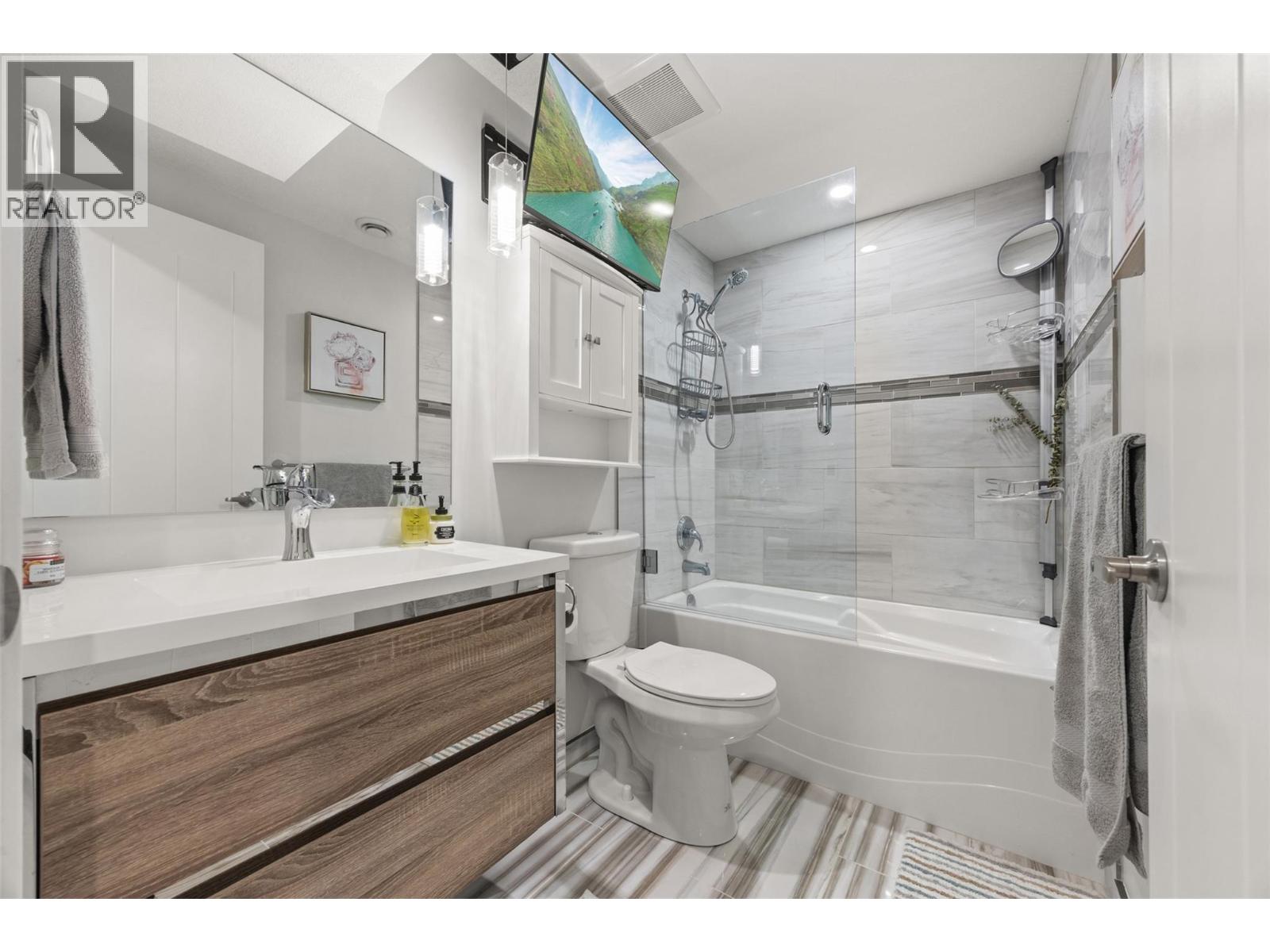  1255 Rio Drive, Kelowna