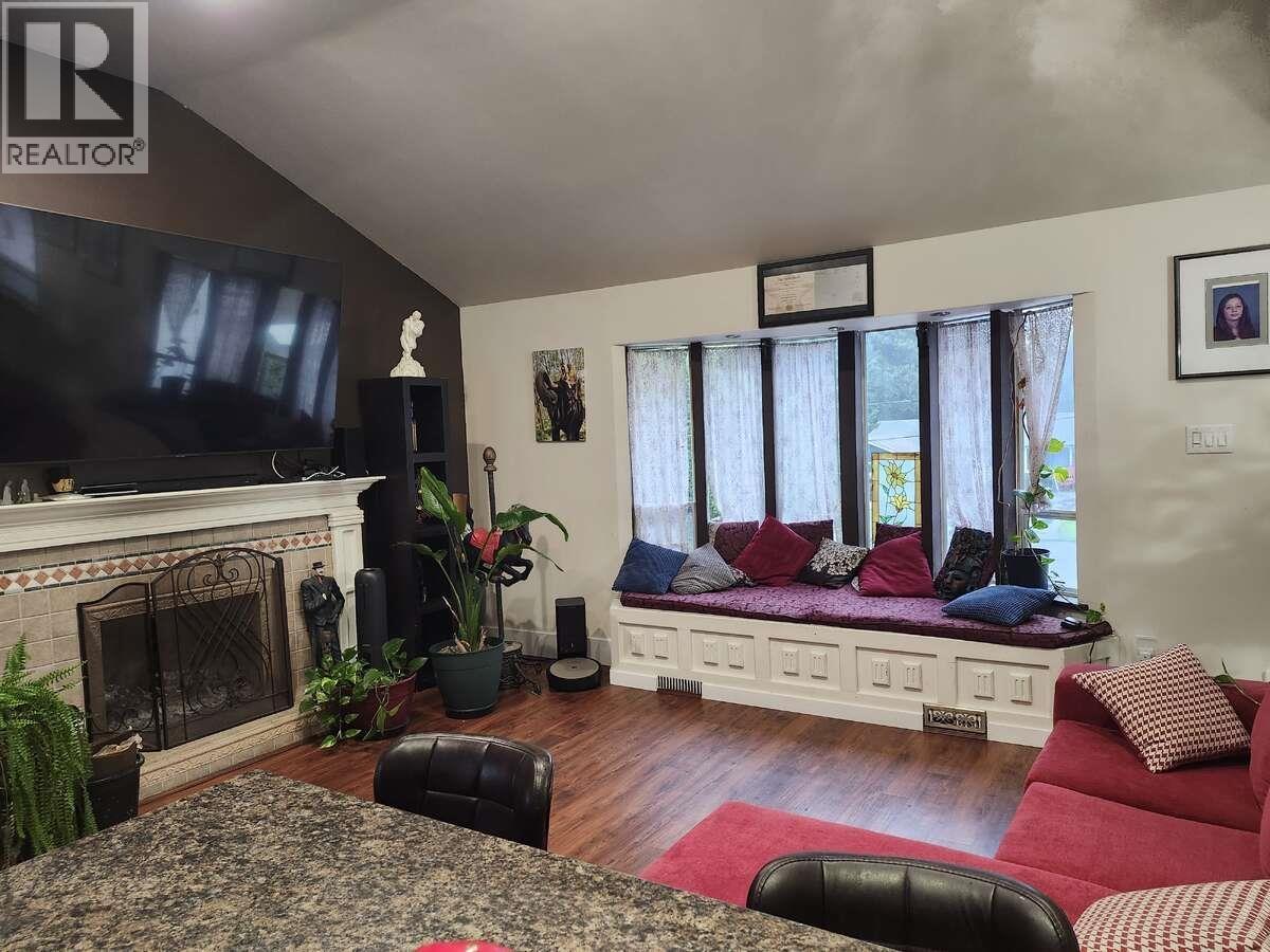 21796 HOWISON AVENUE - Photo 5 of 24, Maple Ridge, British Columbia