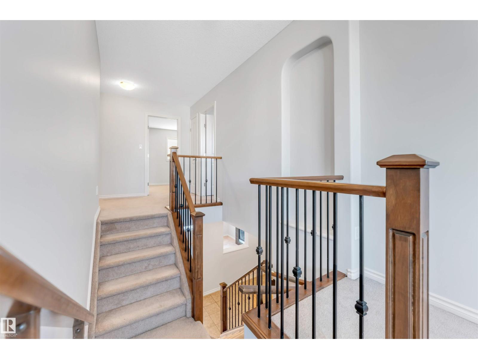 6723 19 AV SW, Edmonton