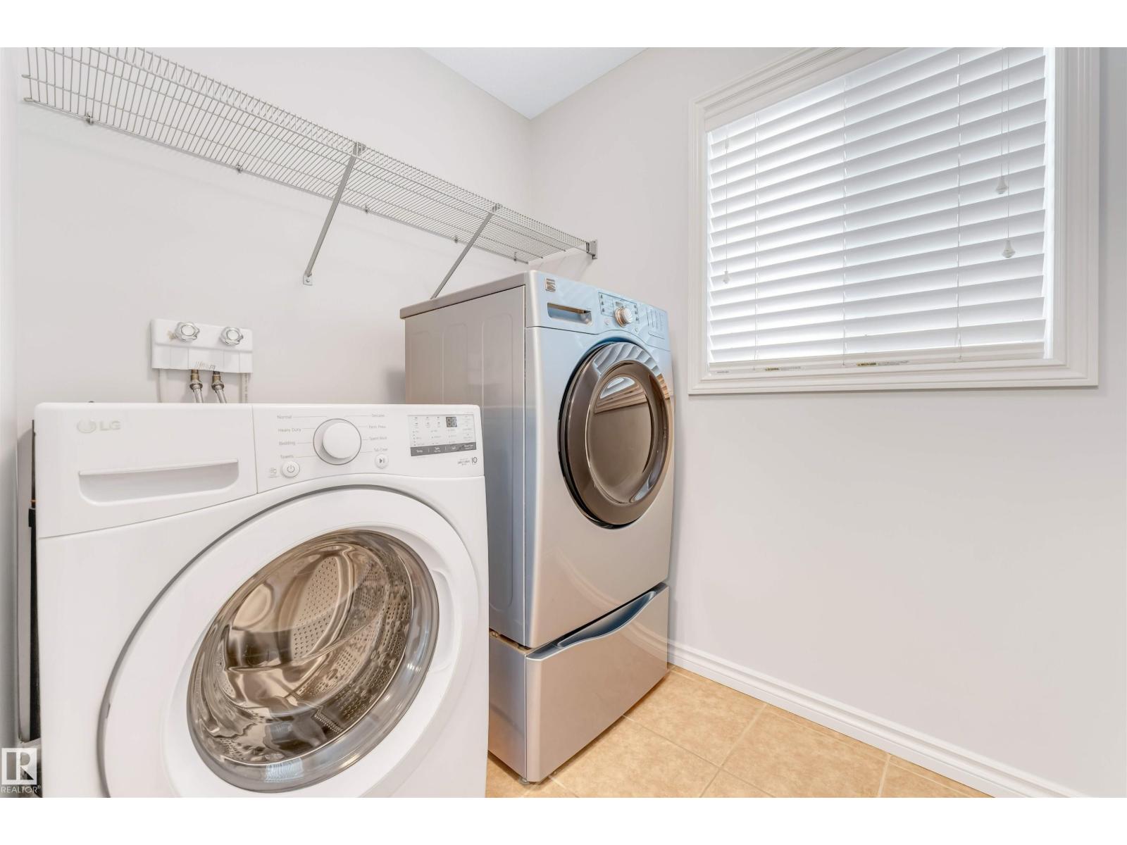 6723 19 AV SW, Edmonton