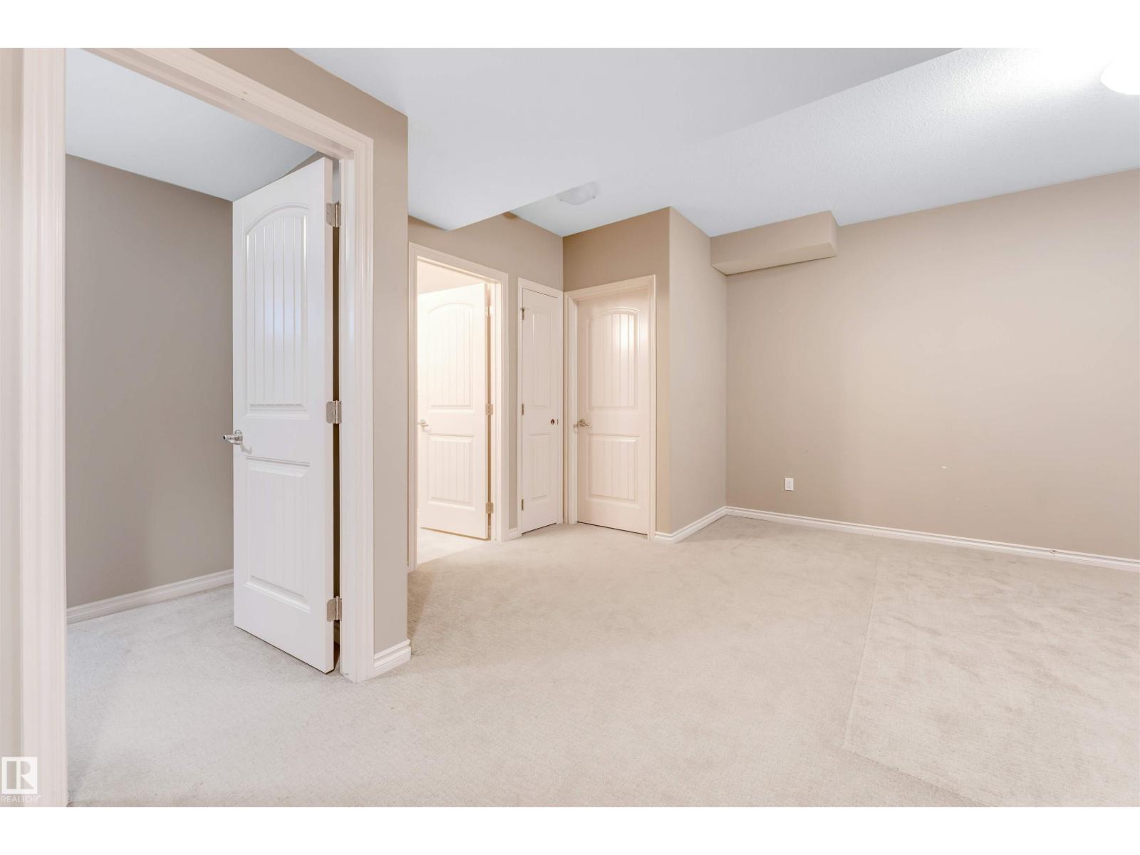 6723 19 AV SW, Edmonton