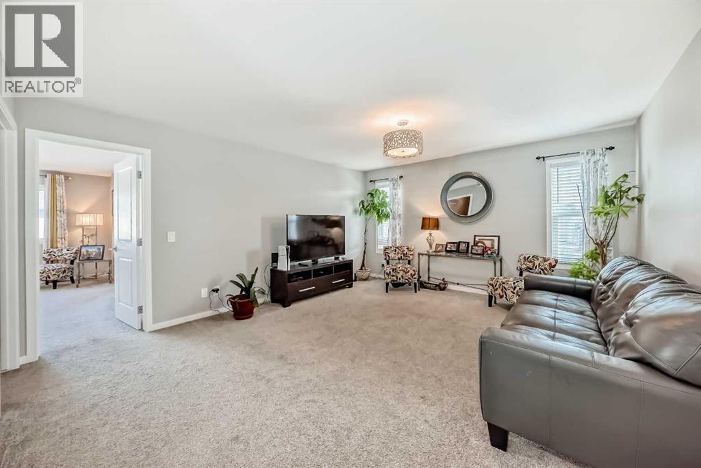 Single Family House for Sale in  Howse Mount NE Livingston Calgary 