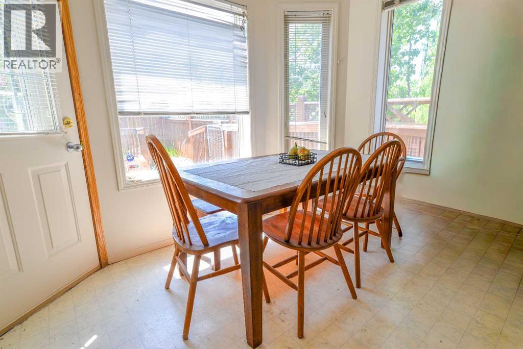 Single Family House Bungalow for Sale in  Valley Meadow Close NW Valley Ridge Calgary 