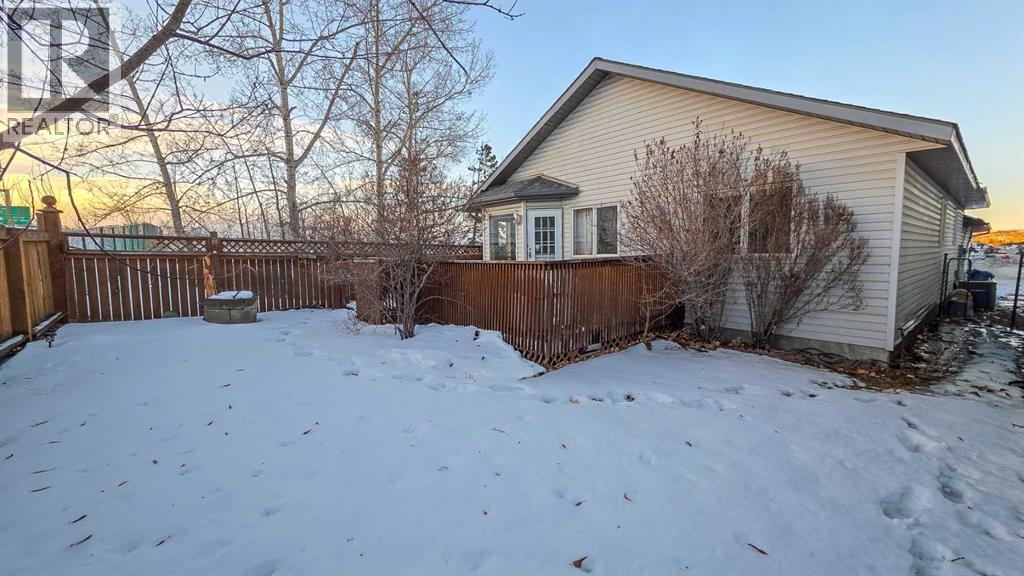 Single Family House Bungalow for Sale in  Valley Meadow Close NW Valley Ridge Calgary 