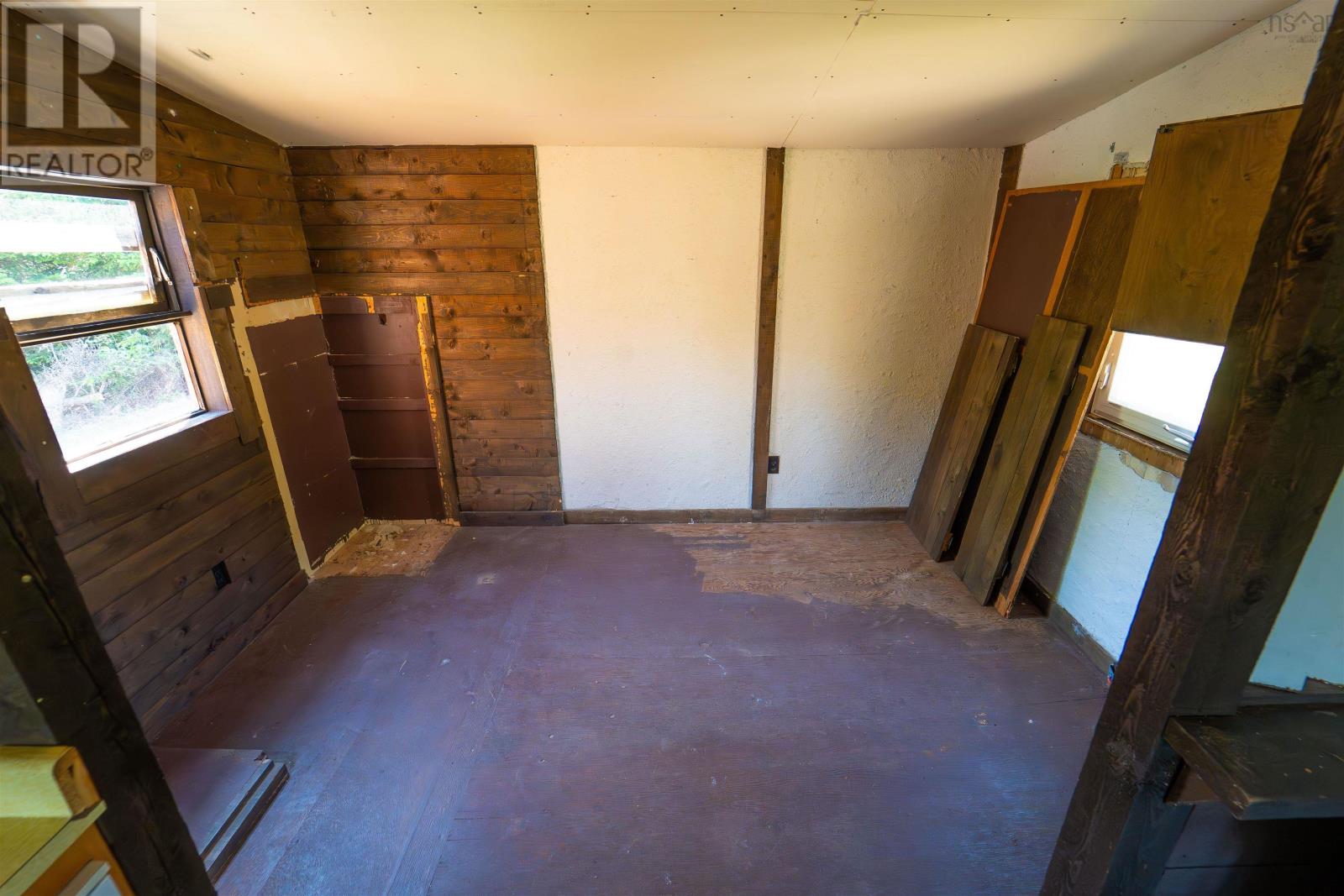 Property 15 of 50 of 1286 Elderkin Road