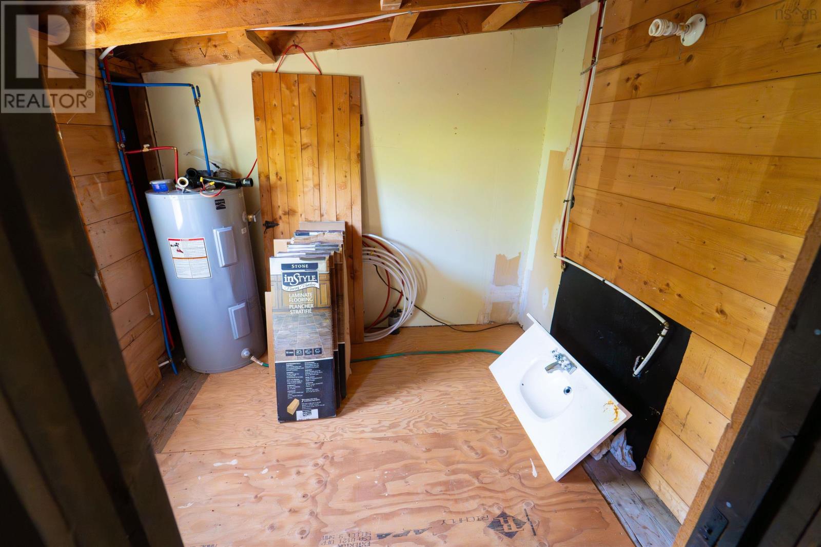 Property 22 of 50 of 1286 Elderkin Road