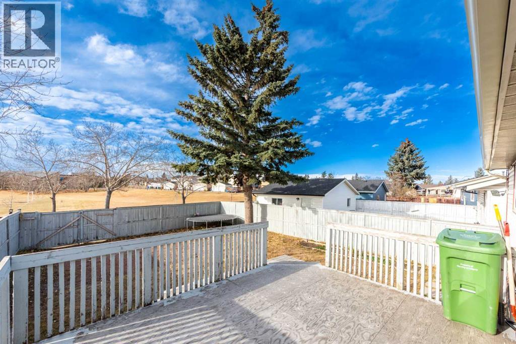 Single Family House Bi-level for Sale in  Falton Rise NE Falconridge Calgary 