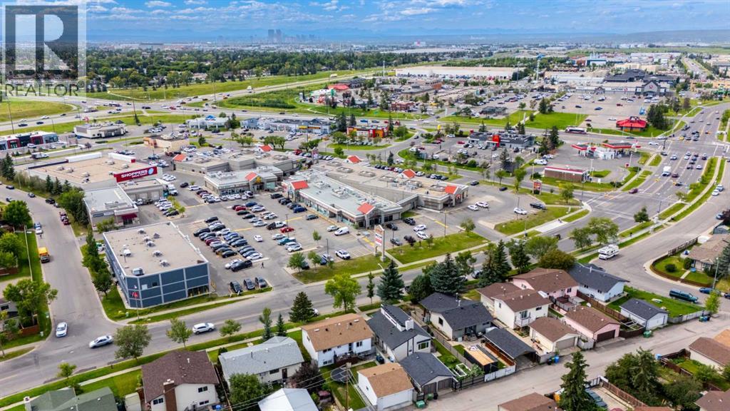 Single Family House Bi-level for Sale in  Falton Rise NE Falconridge Calgary 