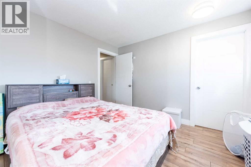 Single Family House Bi-level for Sale in  Falton Rise NE Falconridge Calgary 