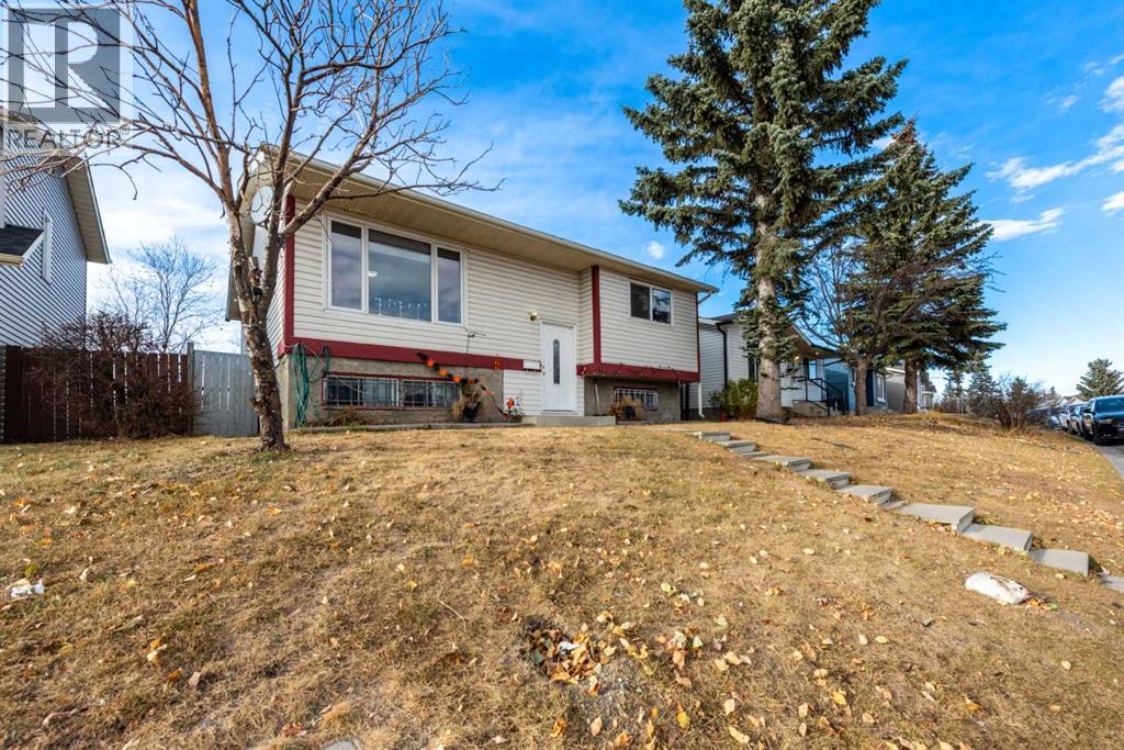 Single Family House Bi-level for Sale in  Falton Rise NE Falconridge Calgary 