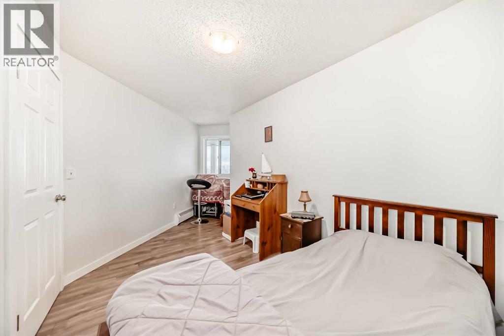 Single Family House for Sale in   Dover Point SE Dover Calgary 