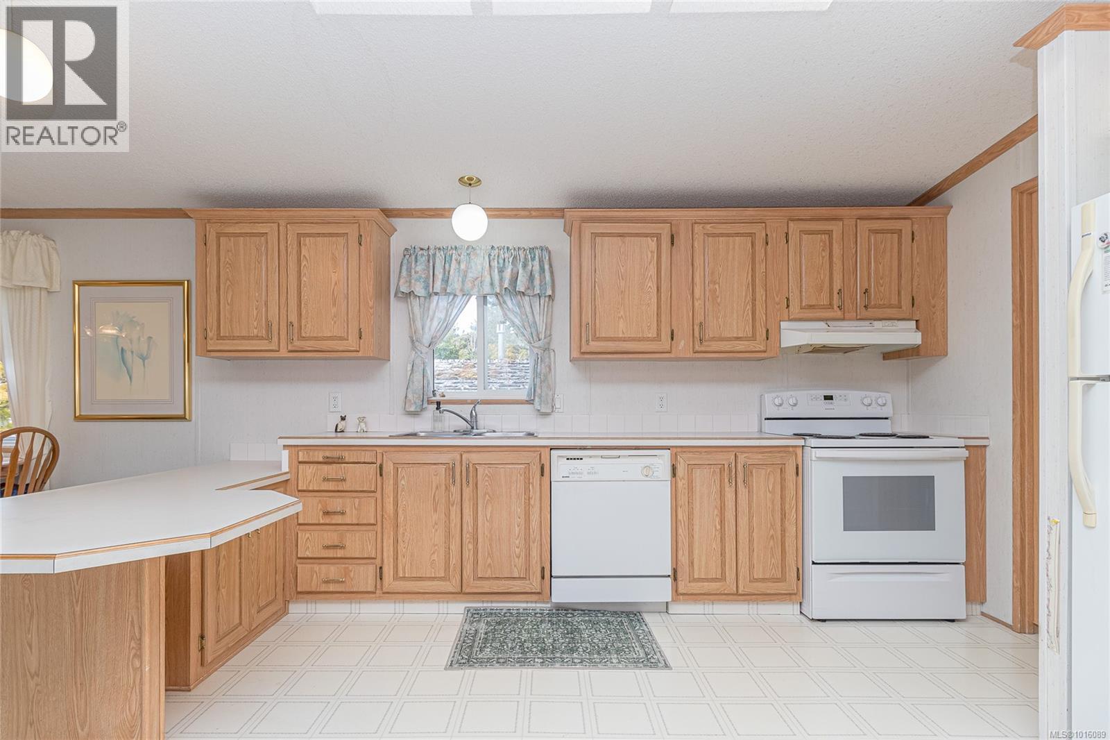  2574 Heron Way, Central Saanich