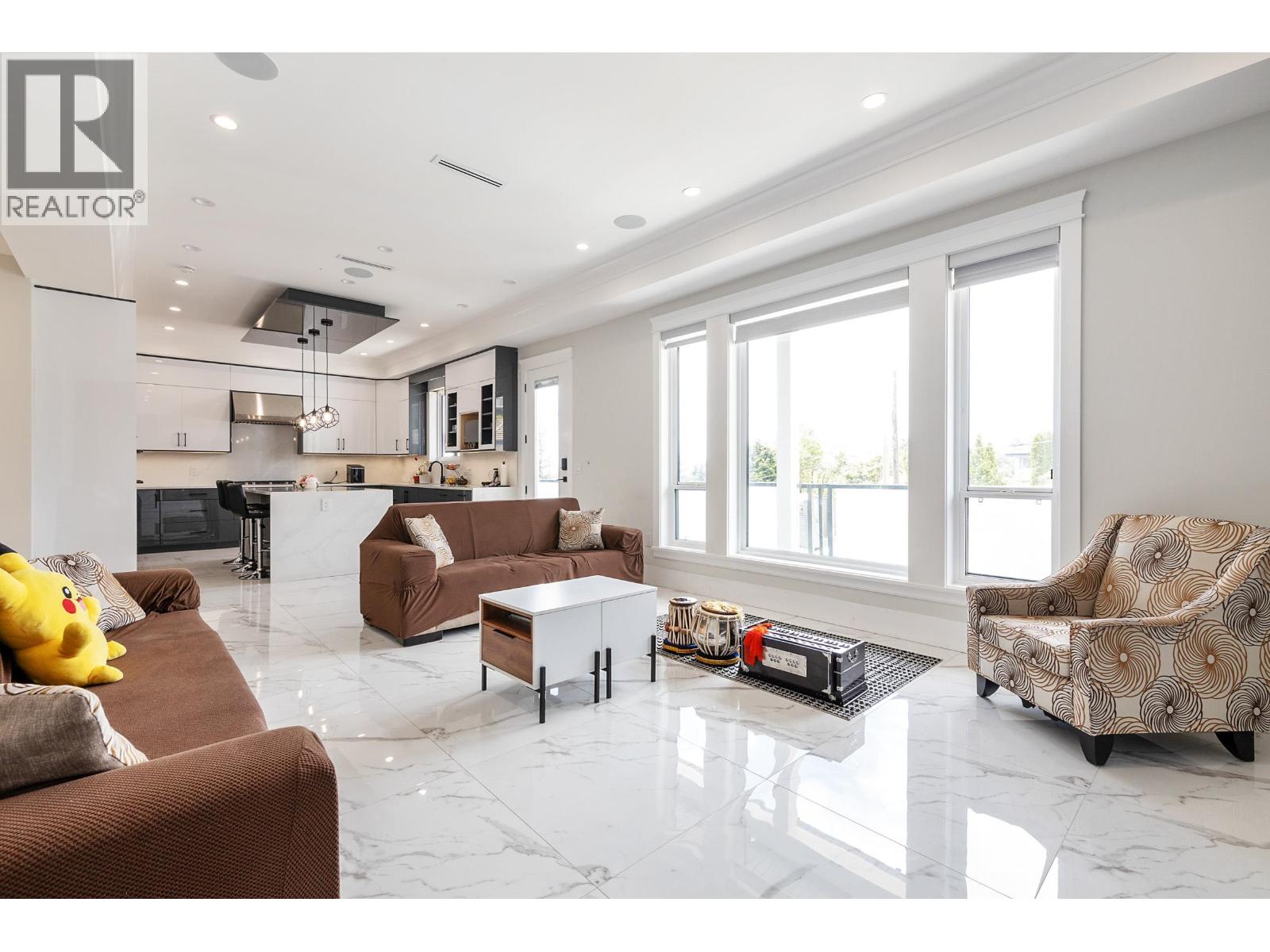 8007 BRADLEY AVENUE, Burnaby