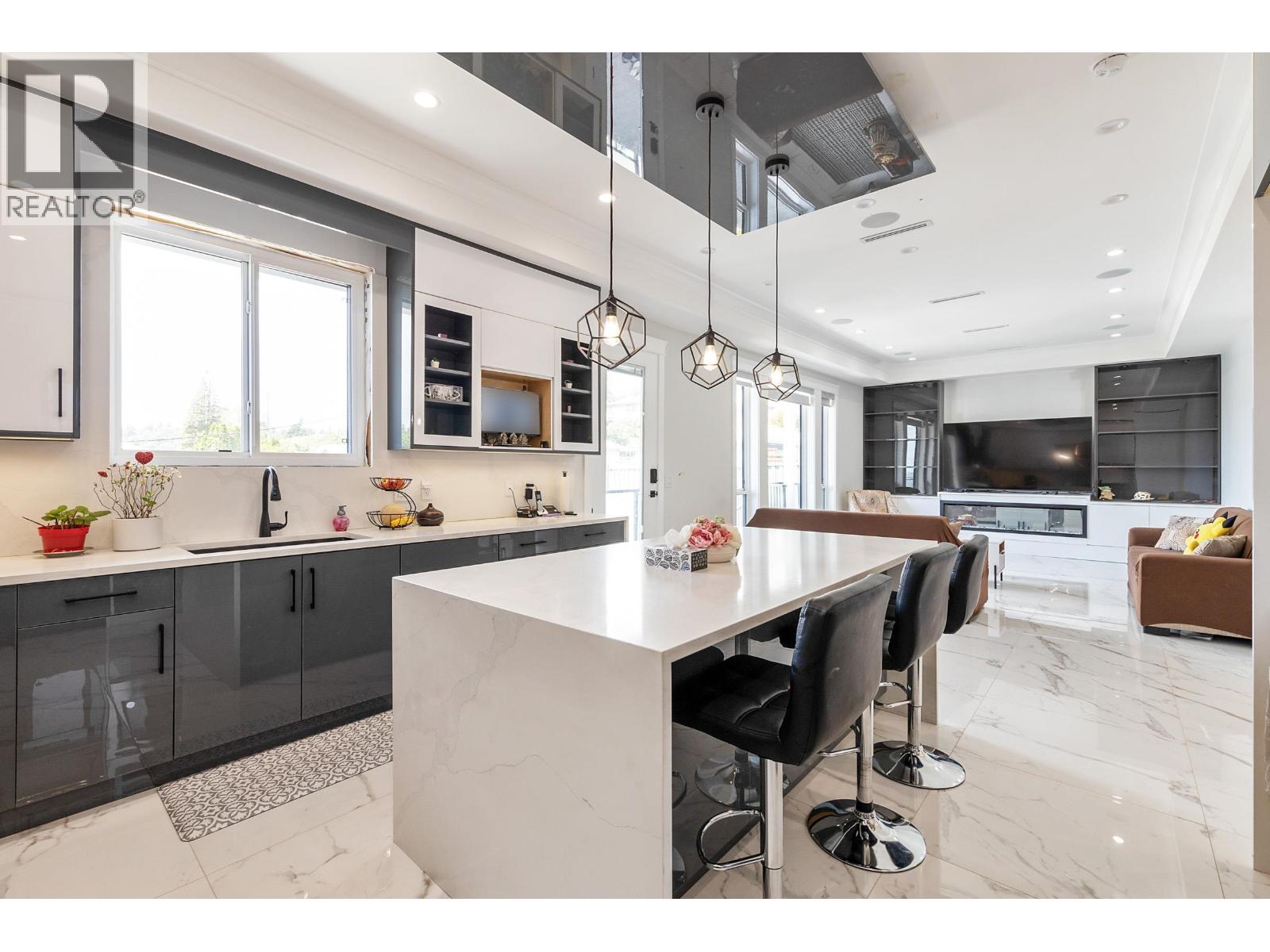 8007 BRADLEY AVENUE, Burnaby