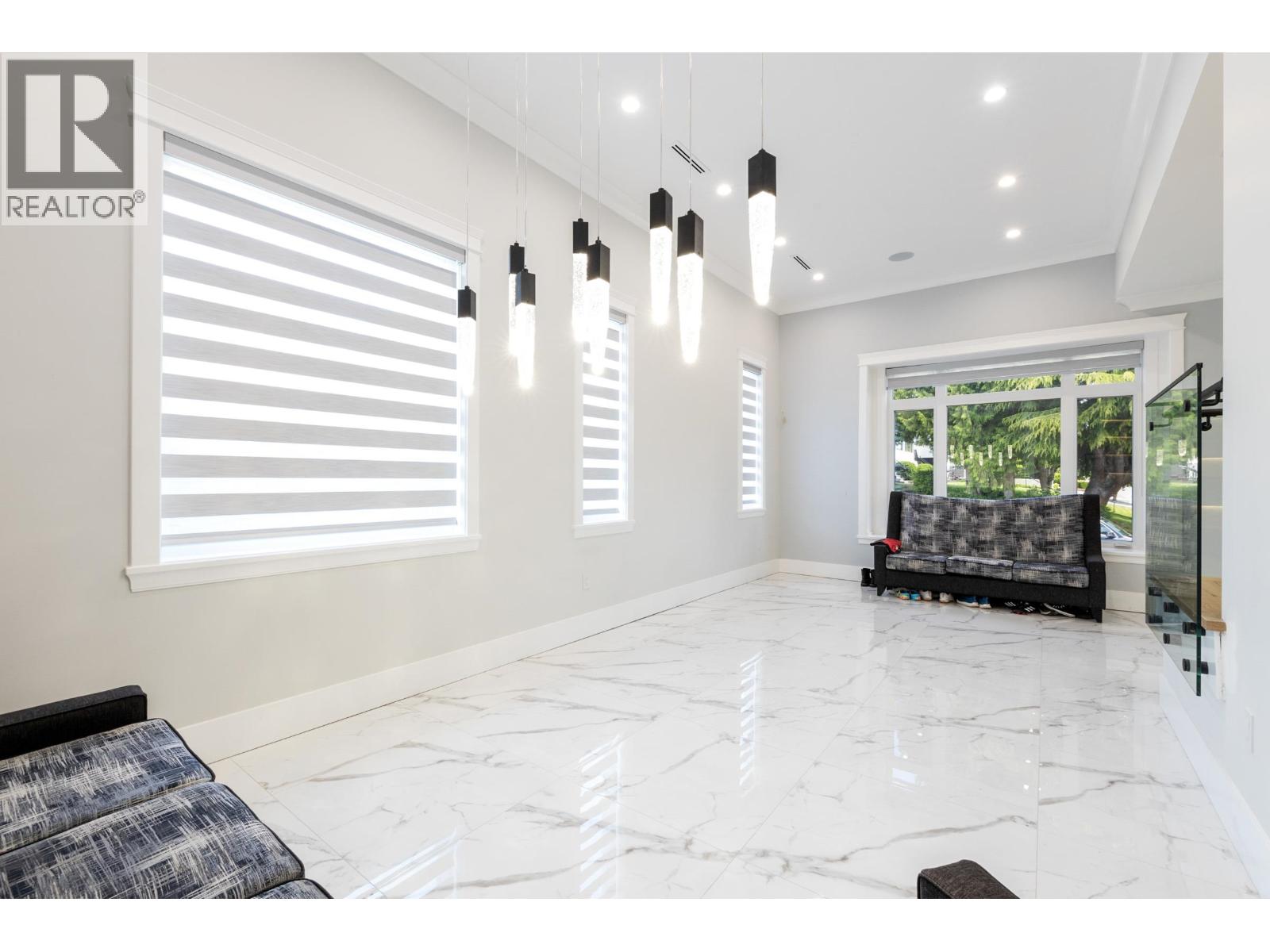 8007 BRADLEY AVENUE, Burnaby