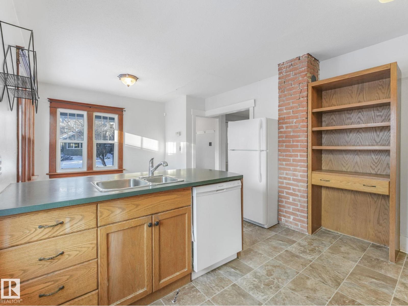 10975 123 ST NW, Edmonton