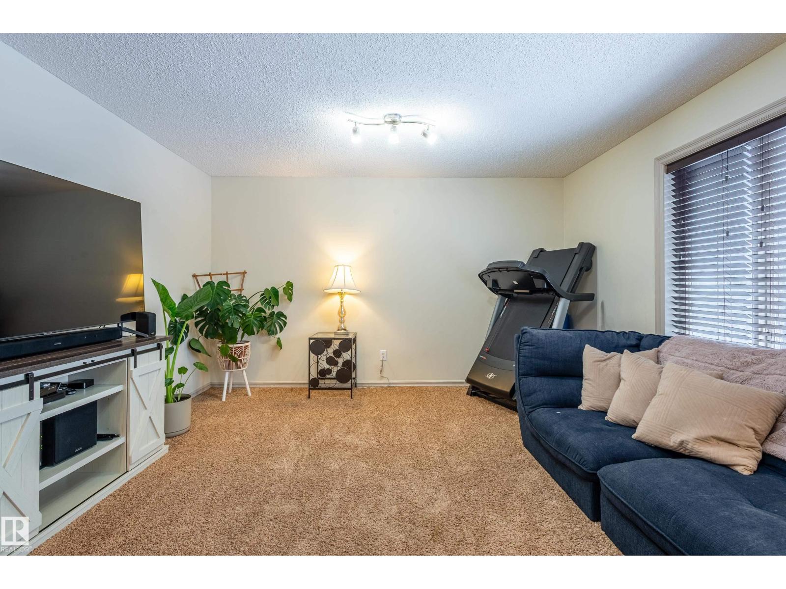 161 Hayward CR NW, Edmonton